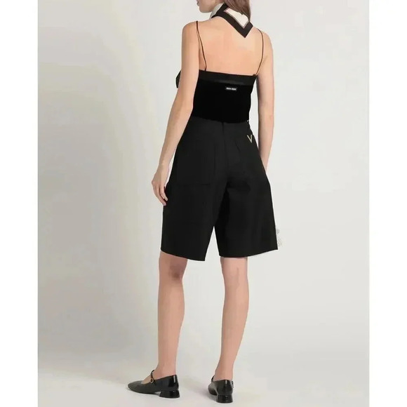 Valentino Pants - Valentino Garavani Womens V detail Bermuda Black Shorts size 38 New